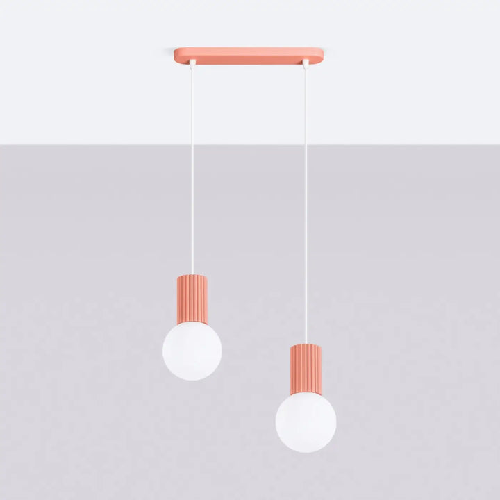 Suspension Luminaire pêche éteinte, vue rapprochée