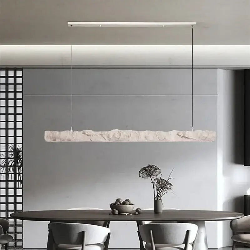 Suspension Linéaire Design Avec Finition Plâtre Sculpée

