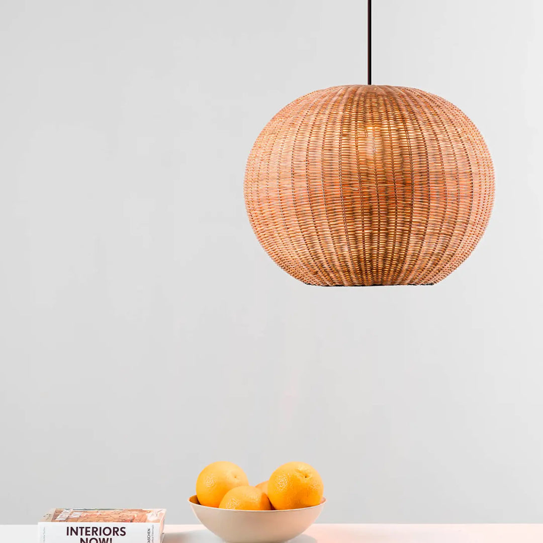 Suspension Haka 30 cm dans un intérieur