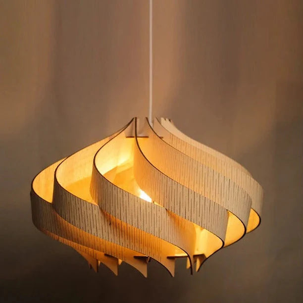 Suspension artistique en bois naturel design chaleureux