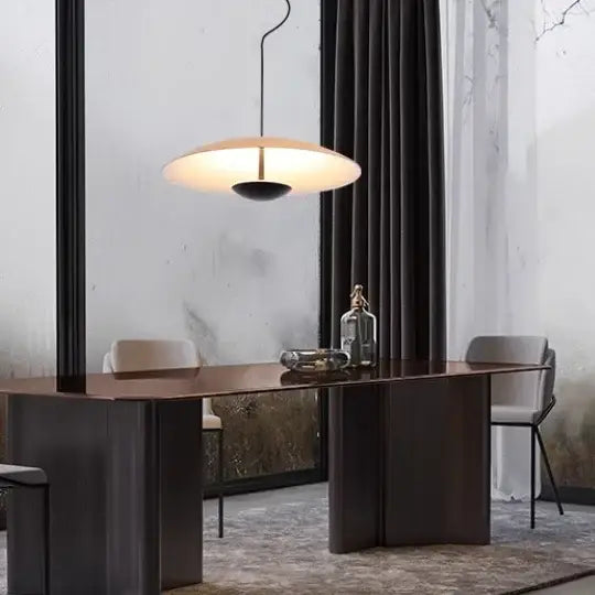 Suspension luminaire au design minimaliste et original pour cuisine


