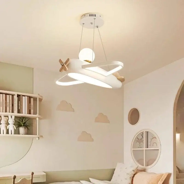 Suspension luminaire en forme d'avion pour chambre d'enfant

