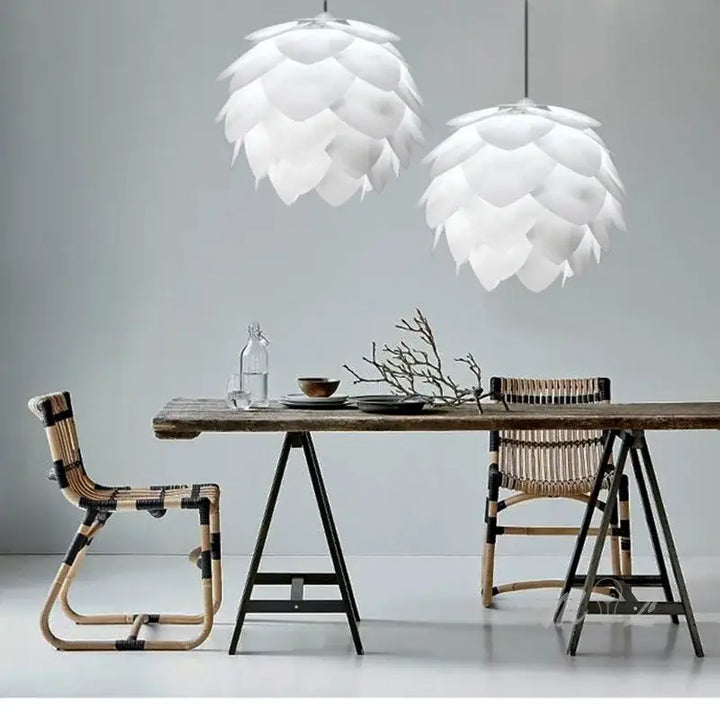 Suspension Luminaire Blanche En Forme D’Artichaud Design Élégant