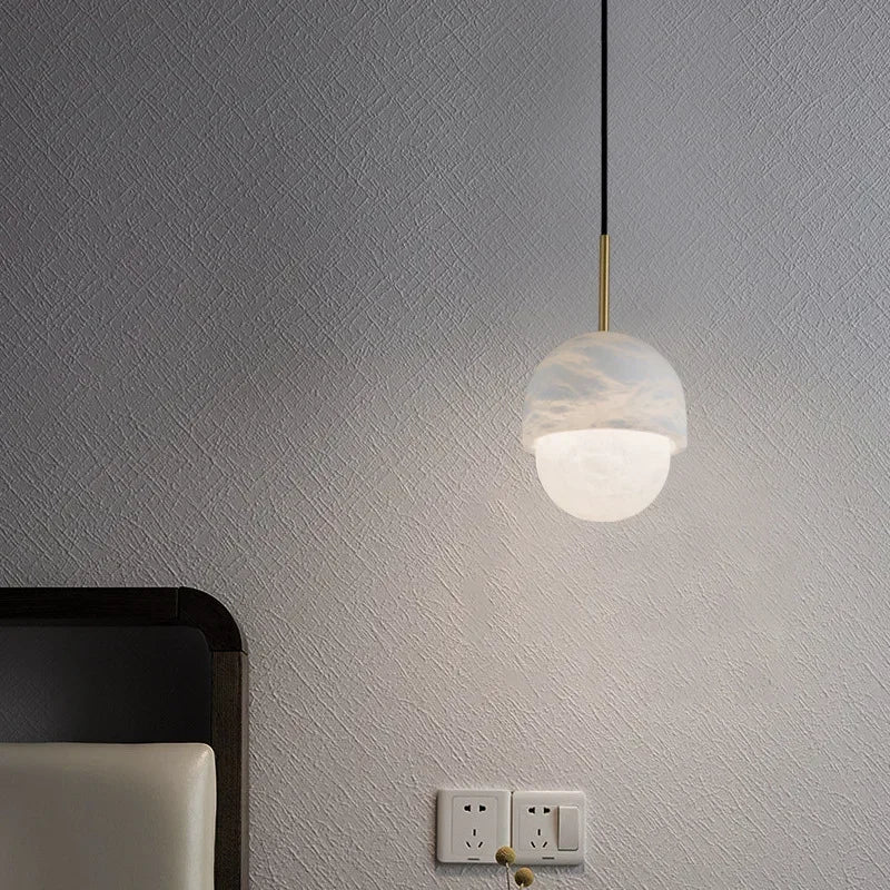 Suspension luminaire blanche en marbre design moderne chic