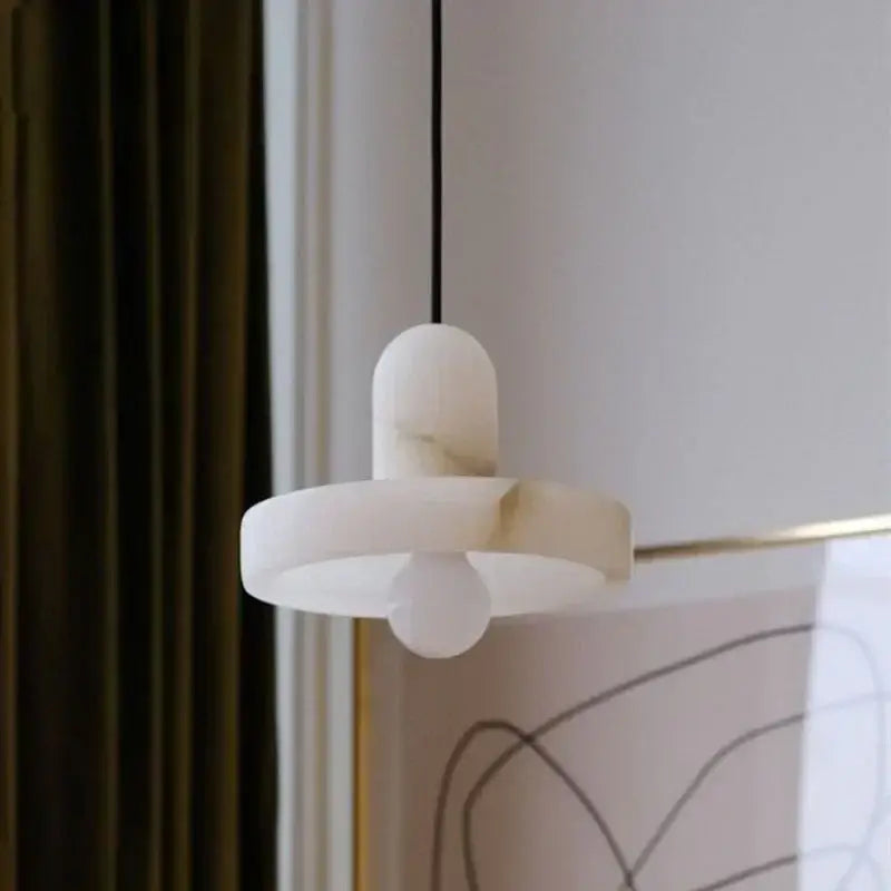 Suspension luminaire blanche moderne en pierre élégante
