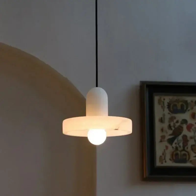 Suspension luminaire blanche moderne en pierre élégante