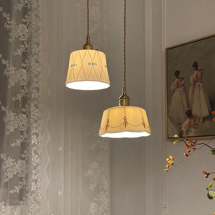 Pendant Light | AMIQUE