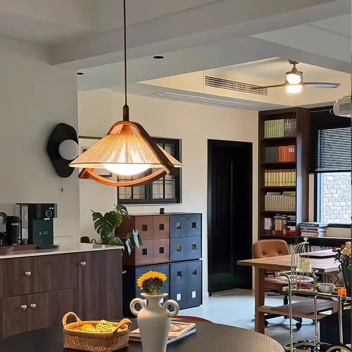 Suspension luminaire en bois et tissu design vintage authentique