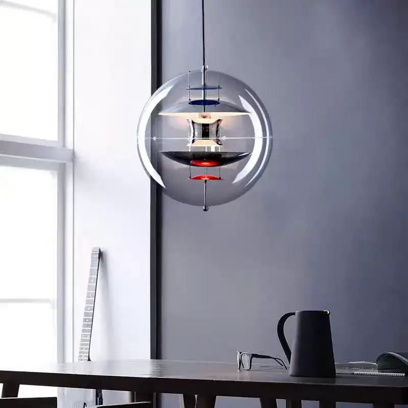 Suspension luminaire boule de verre au design original couleur argent

