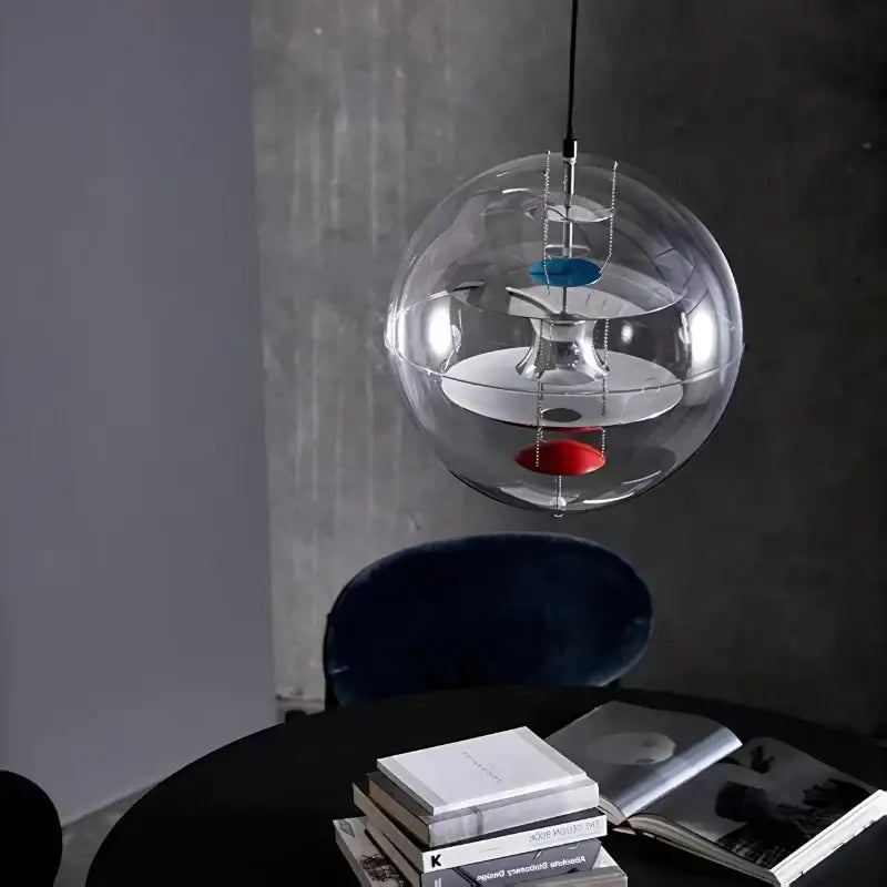 Suspension luminaire boule de verre au design original couleur argent

