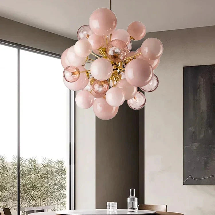 Suspension luminaire boules roses décoratives design élégant