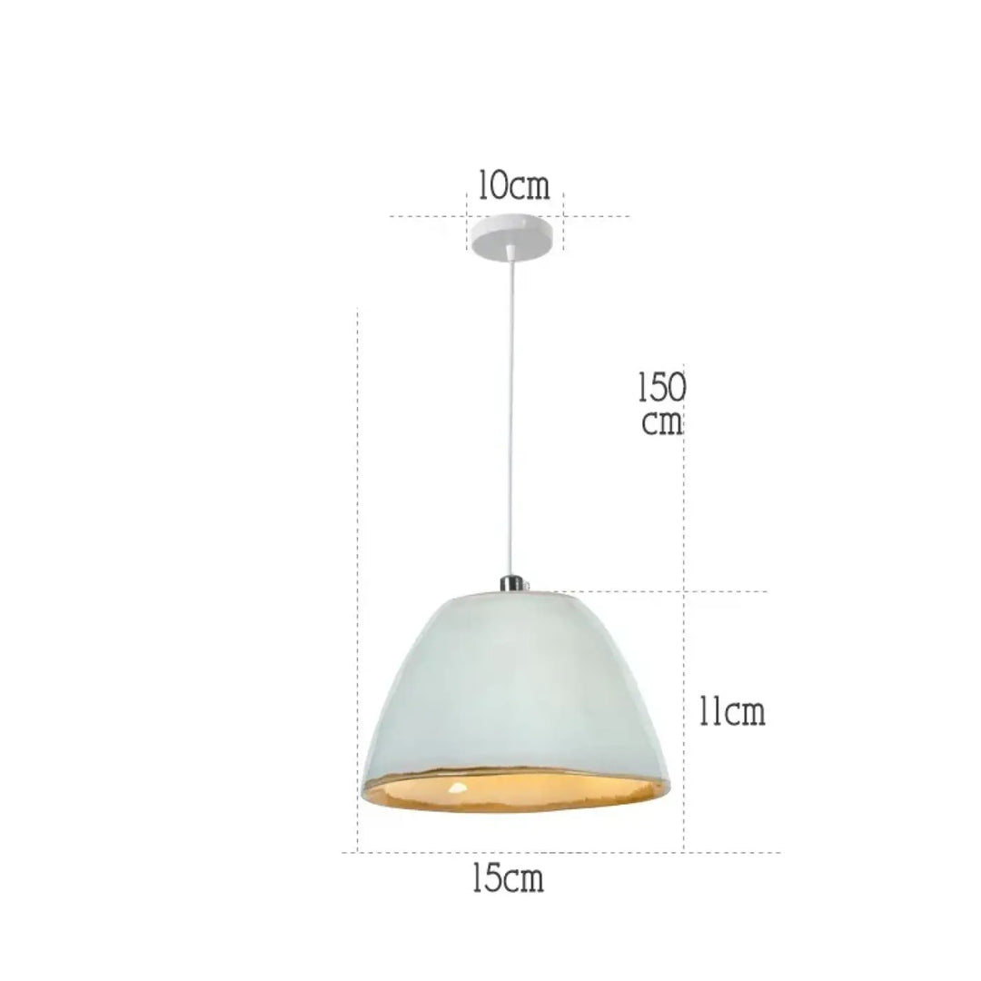 Suspension luminaire ceramica avec abat-jour en céramique blanc mat et intérieur doré pour un style intemporel