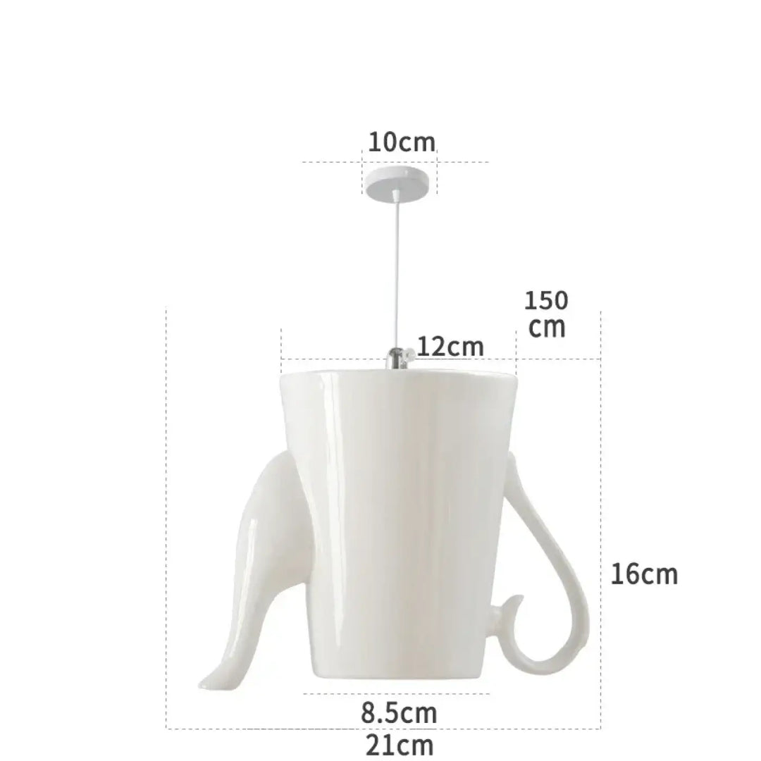 Mug blanc en céramique avec anses éléphant et finition brillante dans le style intemporel suspension luminaire ceramica