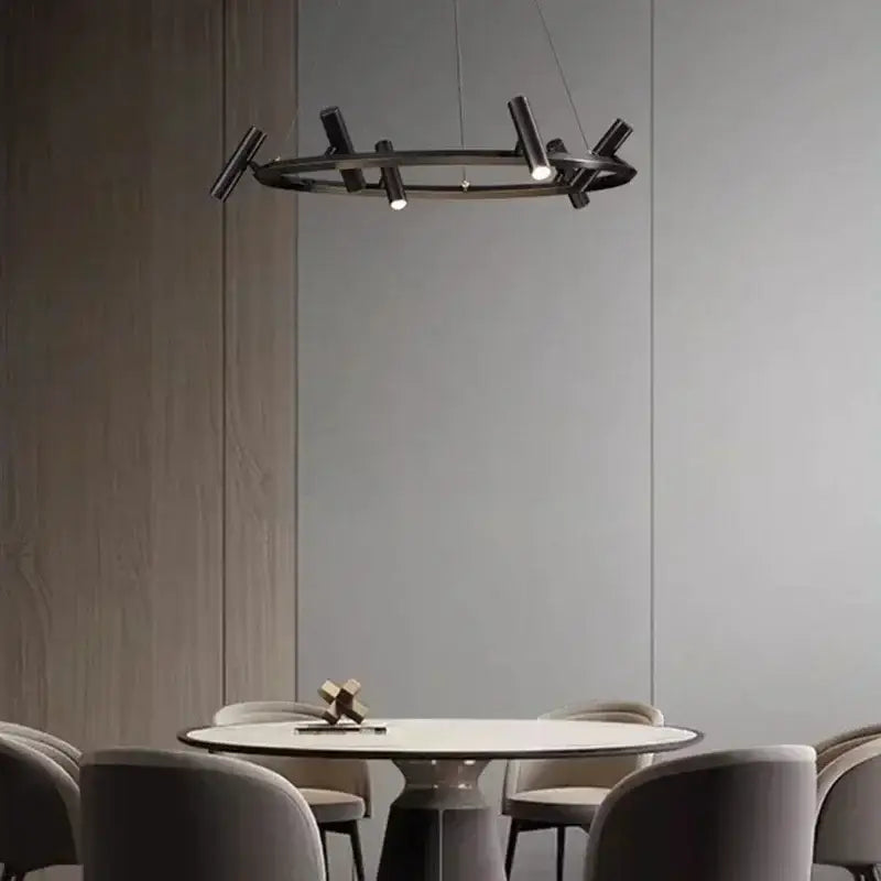 Suspension luminaire circulaire noir avec plusieurs spots LED

