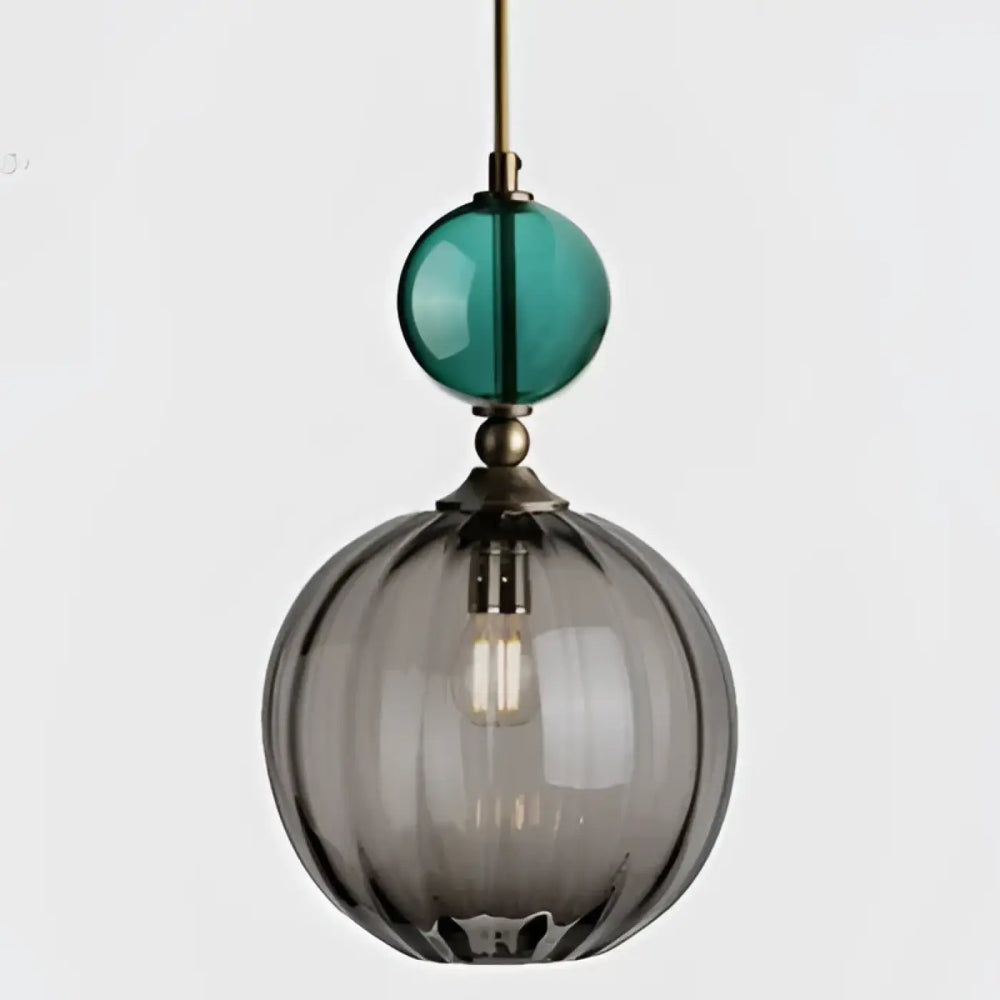 Suspension luminaire bolina en verre teinté teal et fumé avec chaîne métal finition laiton élégant luminaire colorée