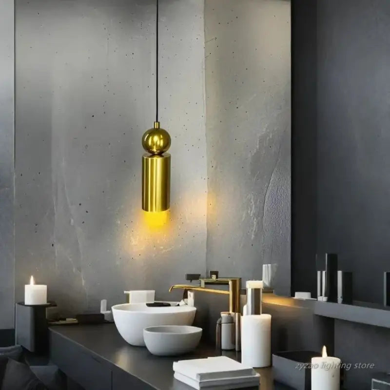 Suspension luminaire couleur doré burundy pour cuisine moderne

