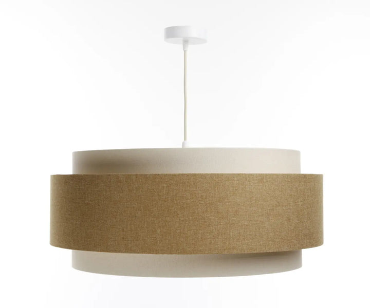 Suspension luminaire doblo boho elegant avec double abat-jour beige en tissu et bande texturée caramel, idéal au-dessus d’une table