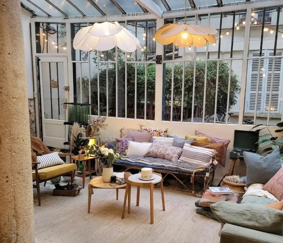 Suspension luminaire design aérienne en pétales au style moderne