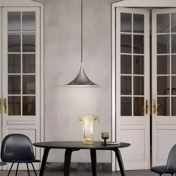 Suspension luminaire design en forme conique moderne et élégante