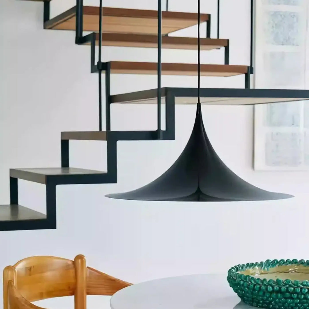 Suspension luminaire design en forme conique moderne et élégante