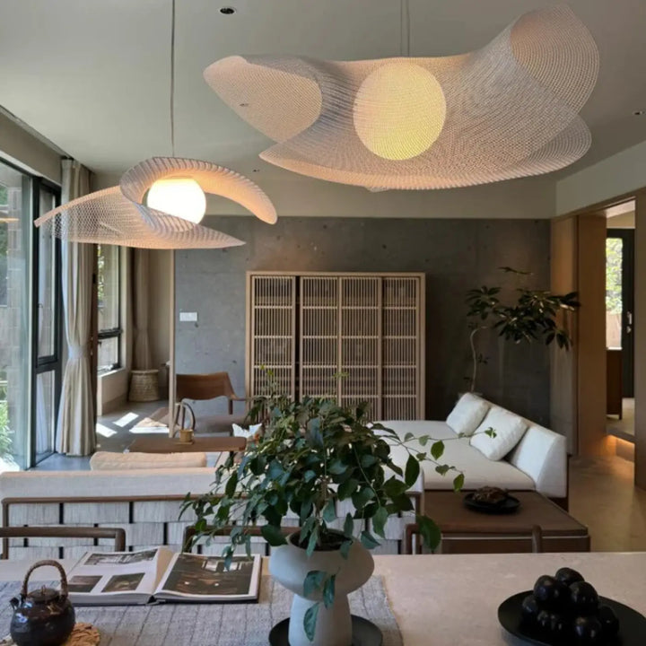 Suspension luminaire design moderne en maille métallique blanc