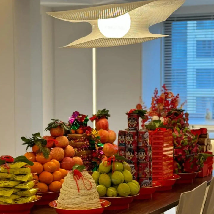 Suspension luminaire design moderne en maille métallique blanc