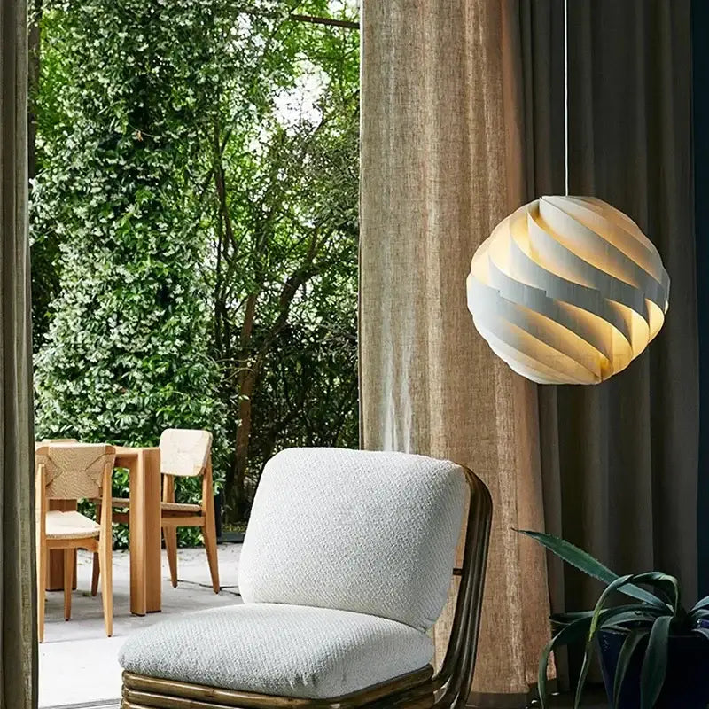 Suspension luminaire design spirale blanche moderne élégante