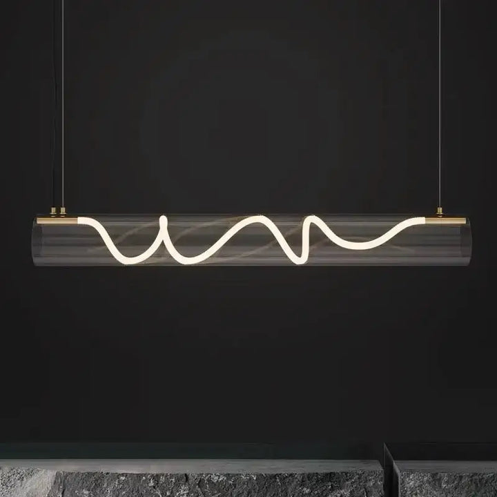 Suspension luminaire design tube en verre et LED torsadée

