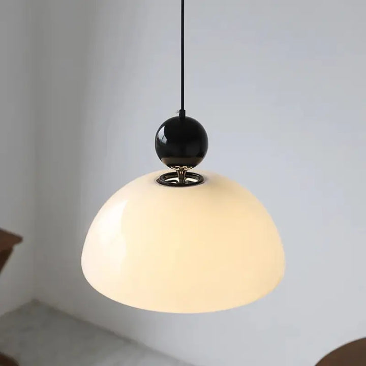 Suspension luminaire design en verre blanc scandinave moderne