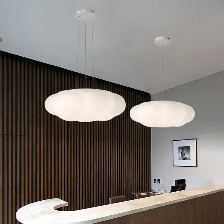 Suspension luminaire douce en forme d’un nuage blanc