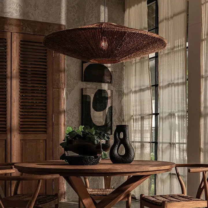 Suspension luminaire en rotin tréssé marron haut de gamme

