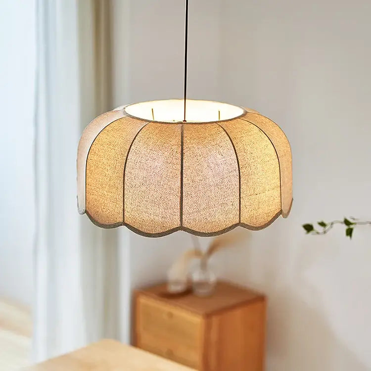 Suspension Luminaire En Tissu En Forme De Fleur Beige Style Épuré