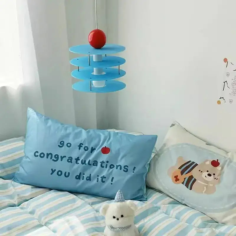 Suspension luminaire enfant bleu style design créatif moderne