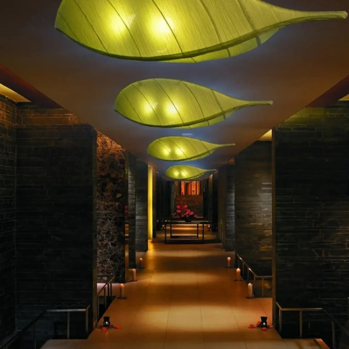 Suspension feuille écologique en tissu et métal chic