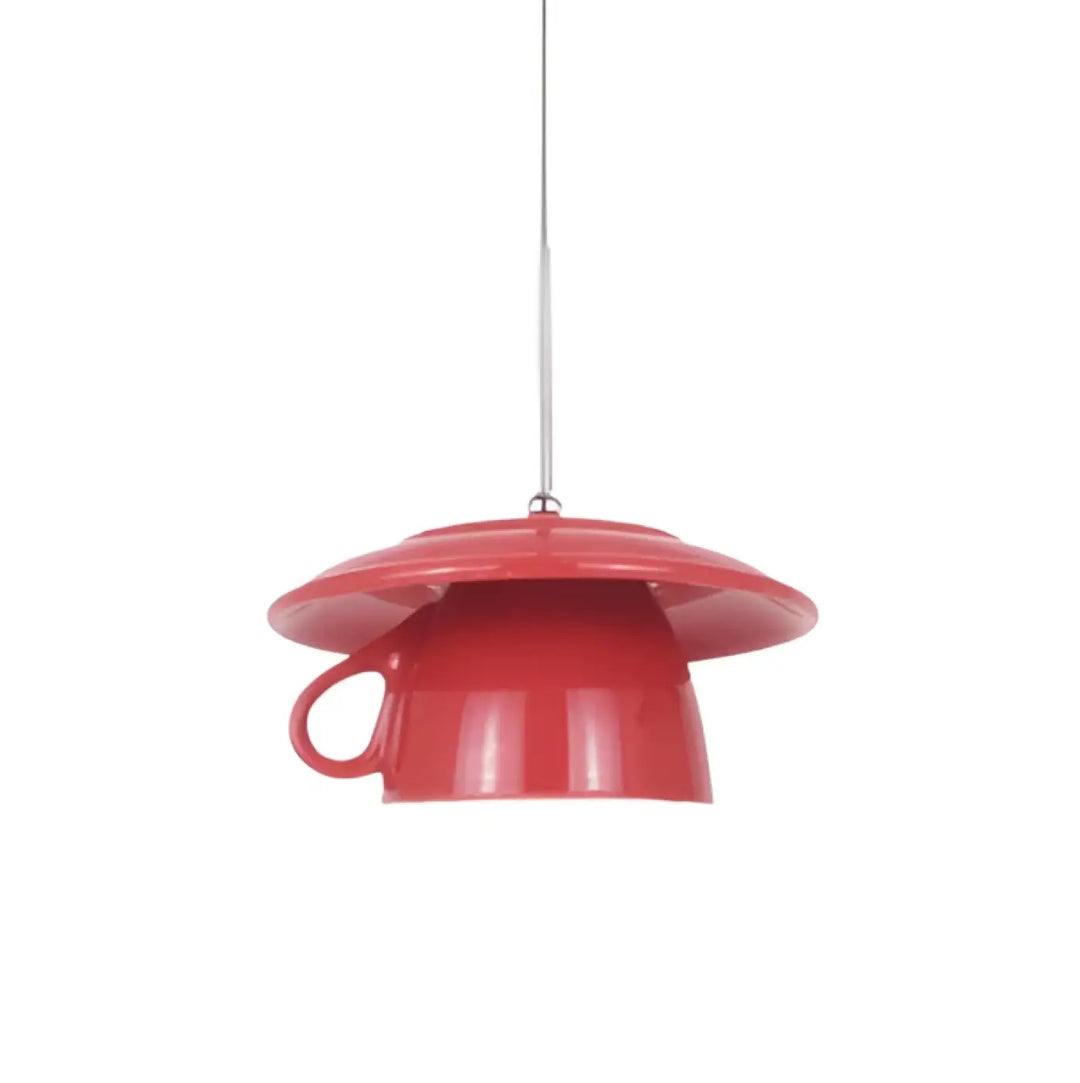 Suspension luminaire tasse en céramique rouge avec anse et bord évasé design contemporain pour décoration intérieure