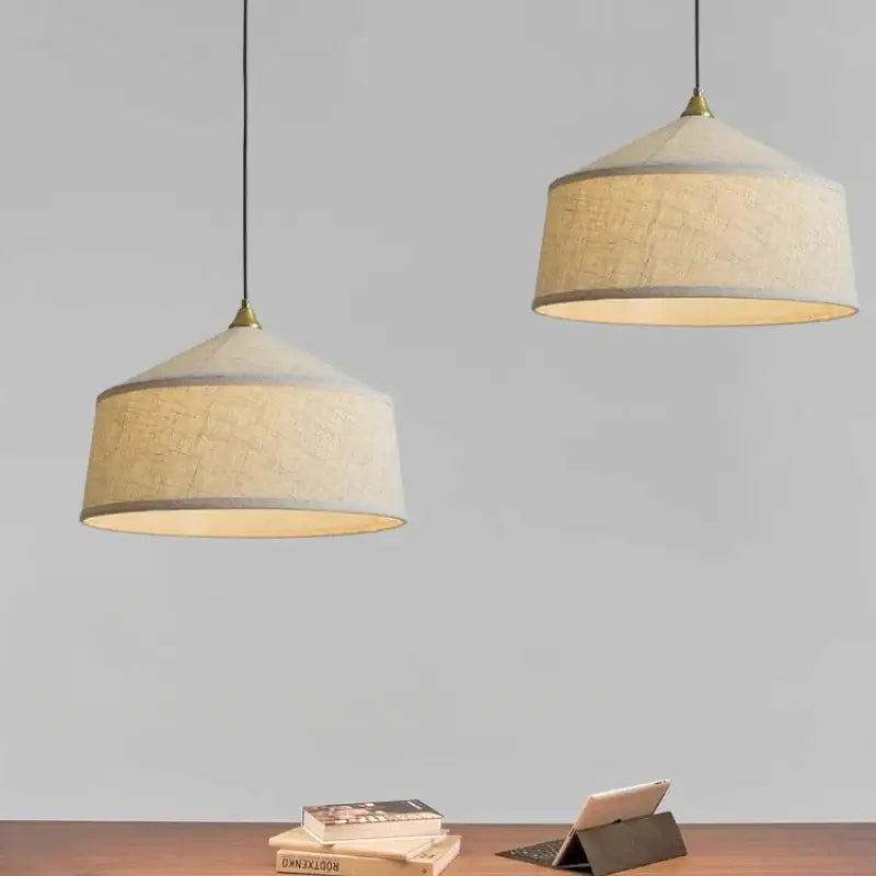 Suspension luminaire incandescente en tissus blanc ou noir