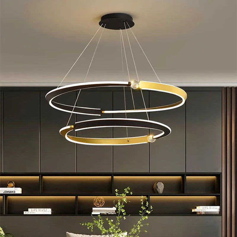 Suspension luminaire led en anneaux dorés design chic