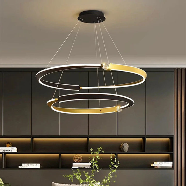 Suspension luminaire led en anneaux dorés design chic