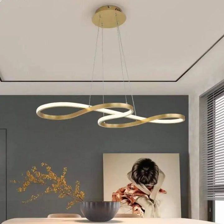 Suspension Luminaire LED En Acrylique Doré Élégant