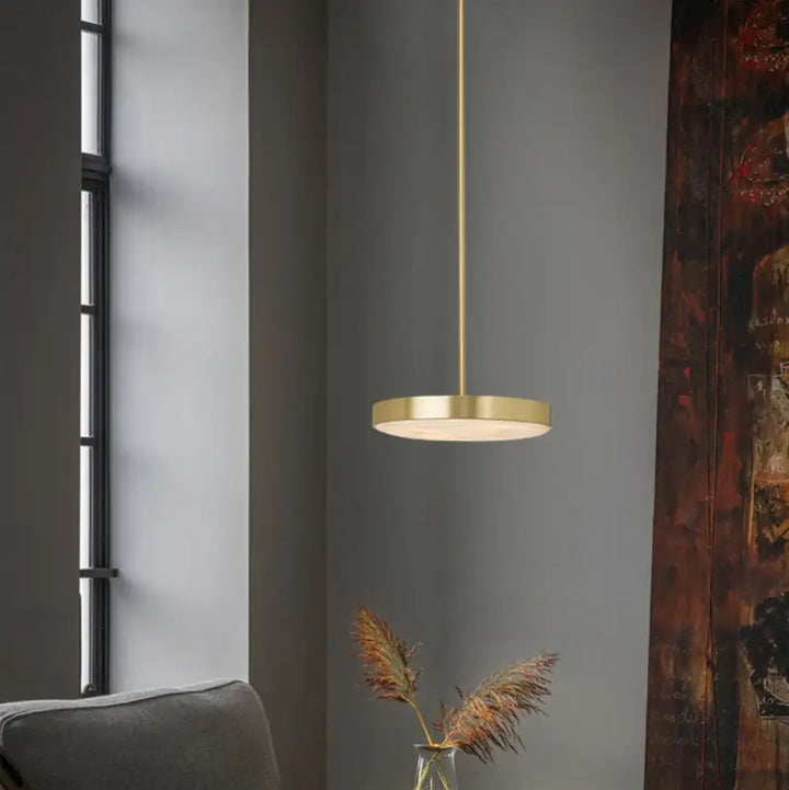 Suspension luminaire en métal avec lampe en marbre design