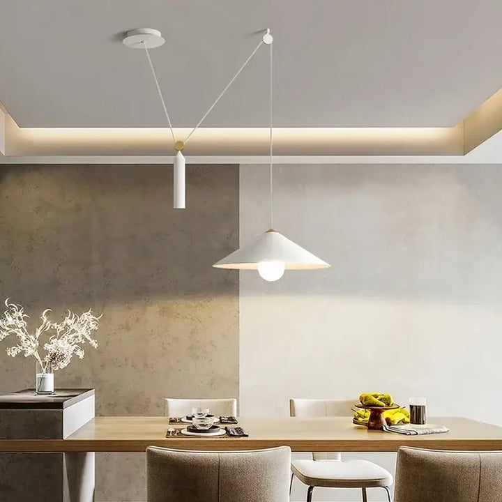 La suspension luminaire moderne avec abat-jour conique élégante
