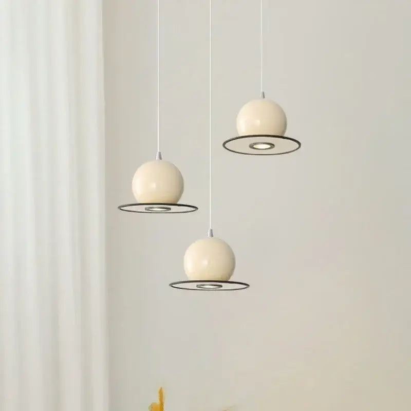 Suspension Luminaire Moderne Design Sphère Colorée Élégante