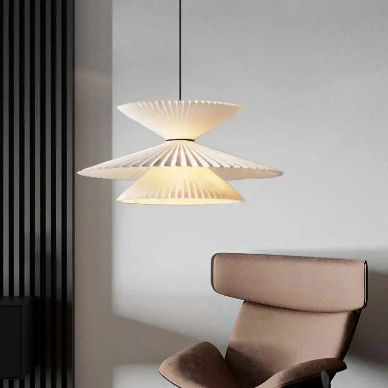 Suspension luminaire moderne plissée à étages design élégant

