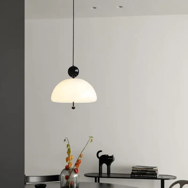 Suspension luminaire moderne en verre opalin élégant
