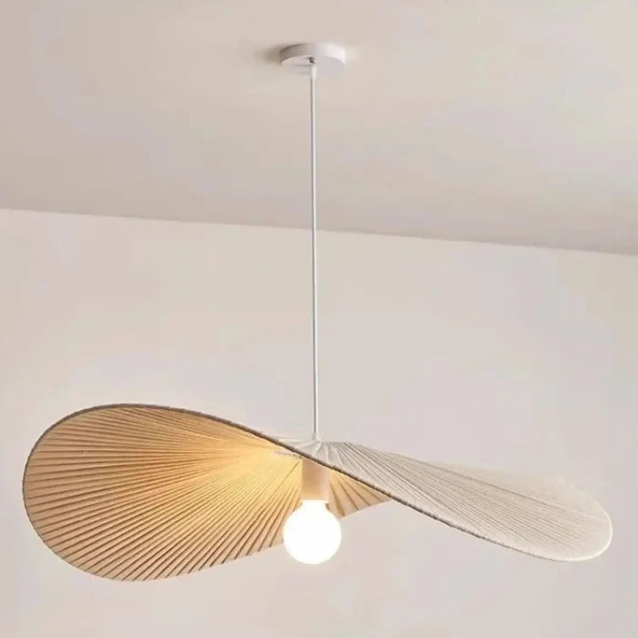 Suspension luminaire ondulée style japandi bois clair beige