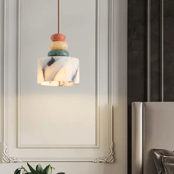 Suspension luminaire en pierre naturelle colorée aspect brut
