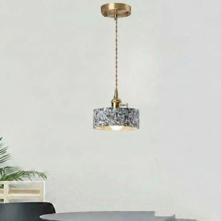 Suspension luminaire toscla montre l’image longueur chaîne cordon réglable cadre en métal finition laiton avec abat-jour cylindrique à motif noir et blanc