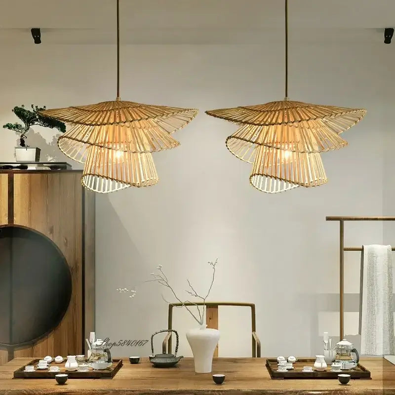 Suspension luminaire rotin en 3 étages pour salle à manger tendance


