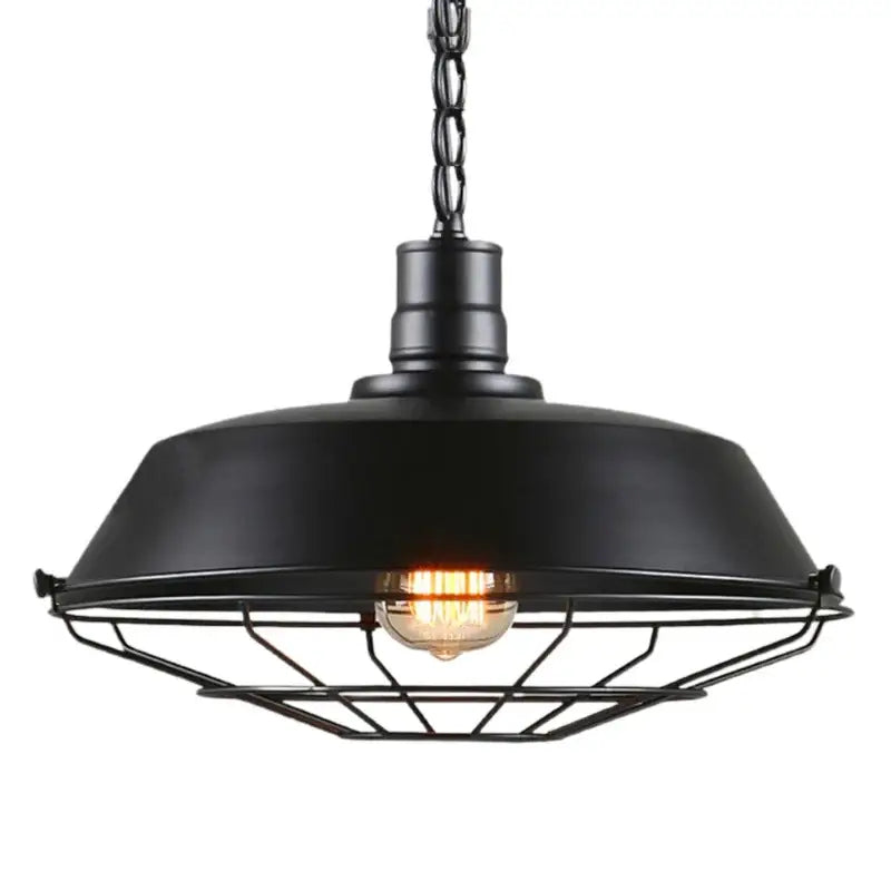 Suspension luminaire au style industriel en forme de cloche aplatie

