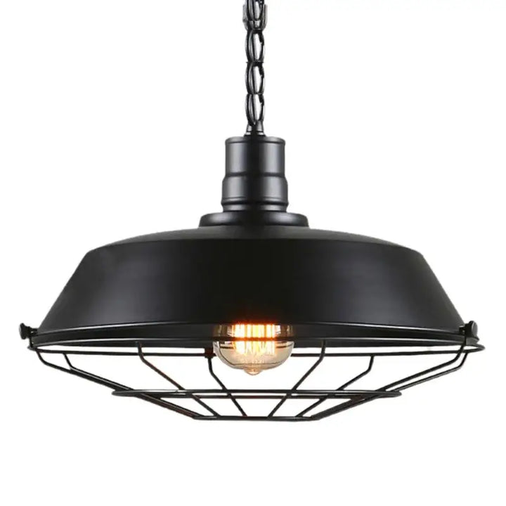 Suspension luminaire au style industriel en forme de cloche aplatie

